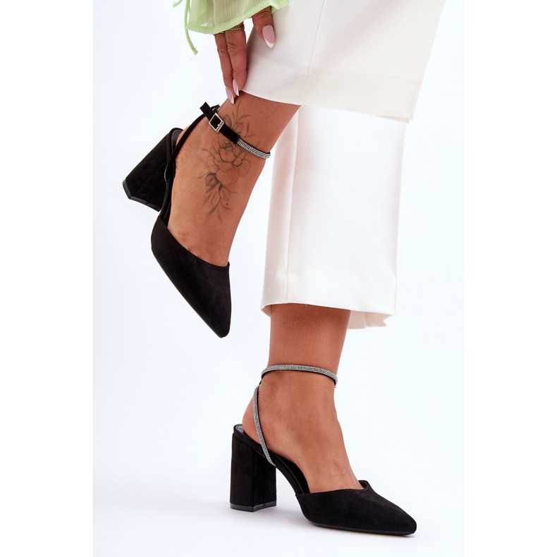 PG1 Velúr szivattyúk dekoratív pánttal, fekete Lirosa 2