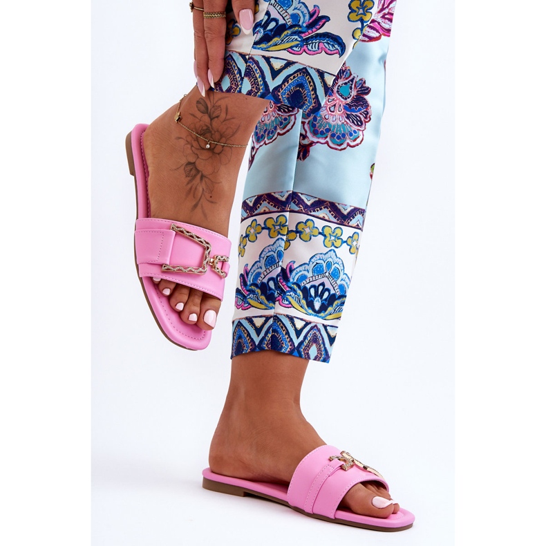 Klasszikus női papucs rózsaszín lenyűgöző díszítéssel 1