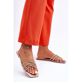 Női papucs csíkokkal és strasszokkal Arany Leomi aranysárga 1