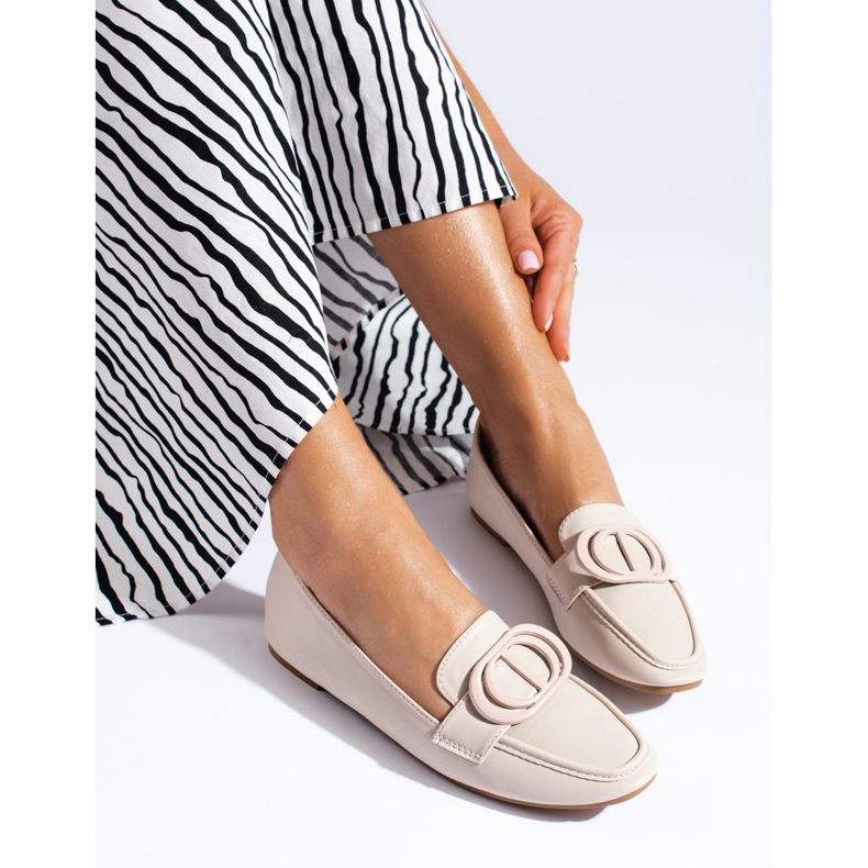 Elegáns női Shelovet bézs mokaszinok 1