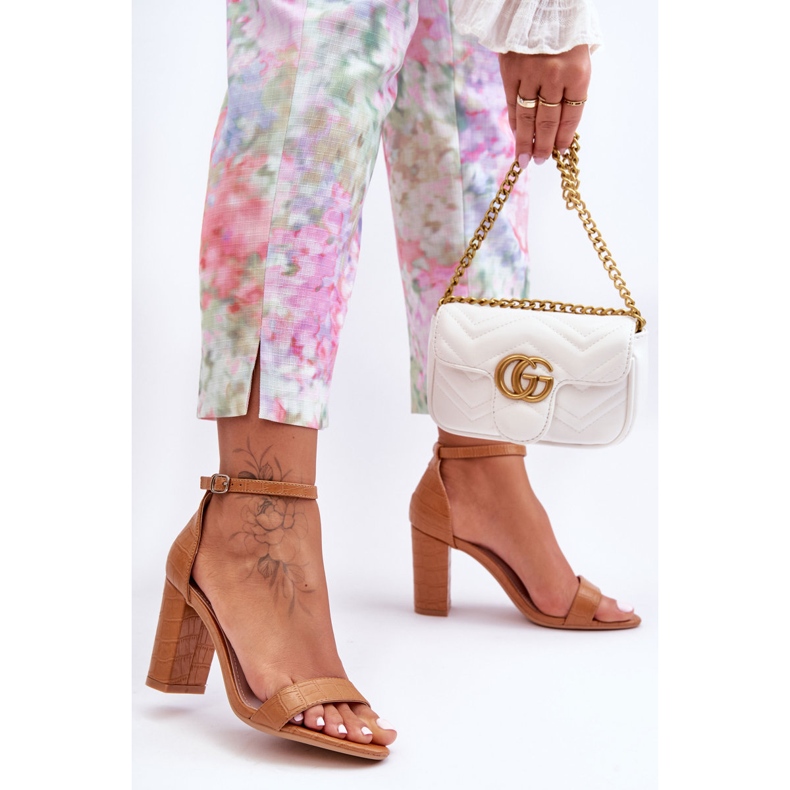 Szandál Egy Pole Kígyó Mintás Barna Hacia 2