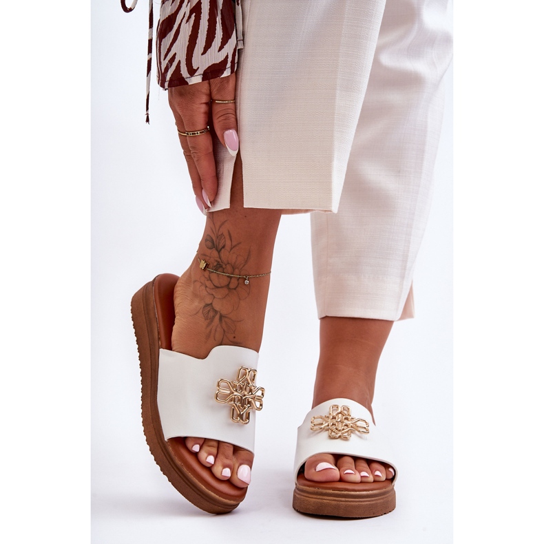 PG1 Női bőr papucs fehér Azera díszítéssel 2