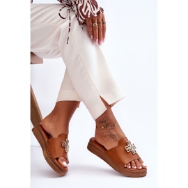 PG1 Női bőr papucs díszítéssel Barna Azera 1