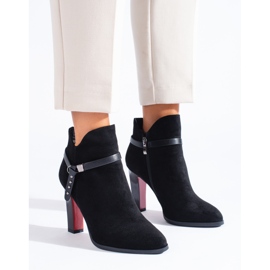 Shelovet velúr sarkú csizma fekete 1