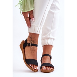 Klasszikus alacsony ékszandál fekete Arya 1