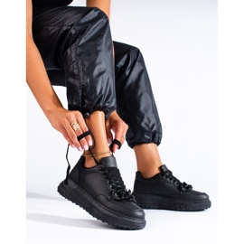 Női fekete tornacipő Shelovet lánccal 1