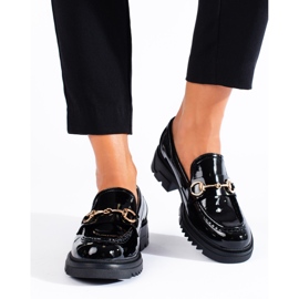 Fekete lakkozott naplopók a Shelovet-től 1