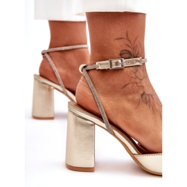 Eco-bőr pumpák dekoratív pánttal, Golden Lirosa aranysárga 4