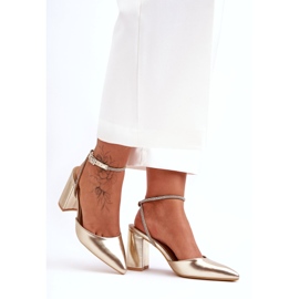 Eco-bőr pumpák dekoratív pánttal, Golden Lirosa aranysárga 5