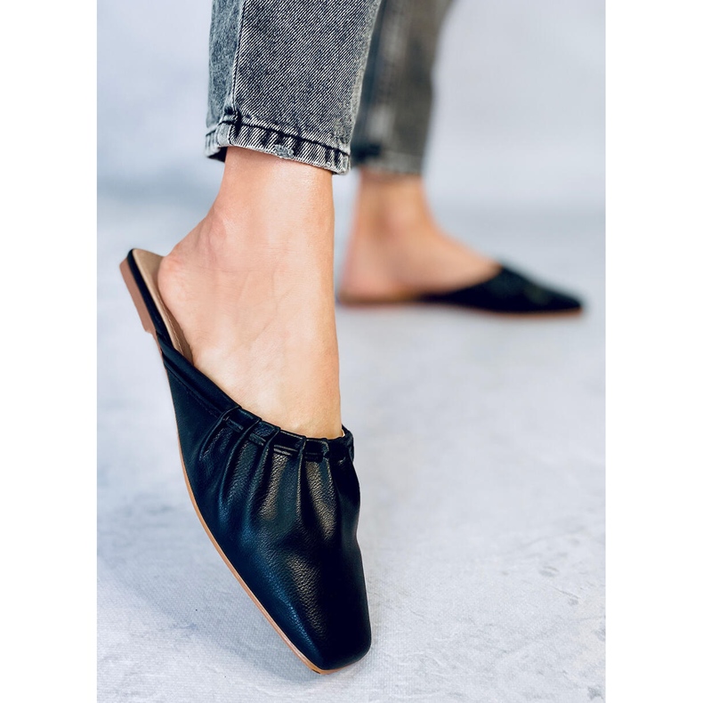 Elegáns női papucs Presley Black fekete 1