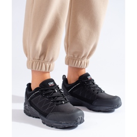 DK fekete női trekking cipő 2