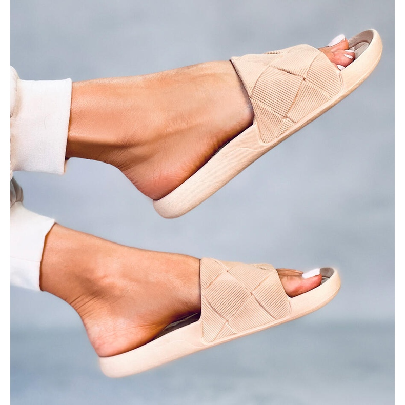 Lottner Khaki gumi csúszdák bézs 1