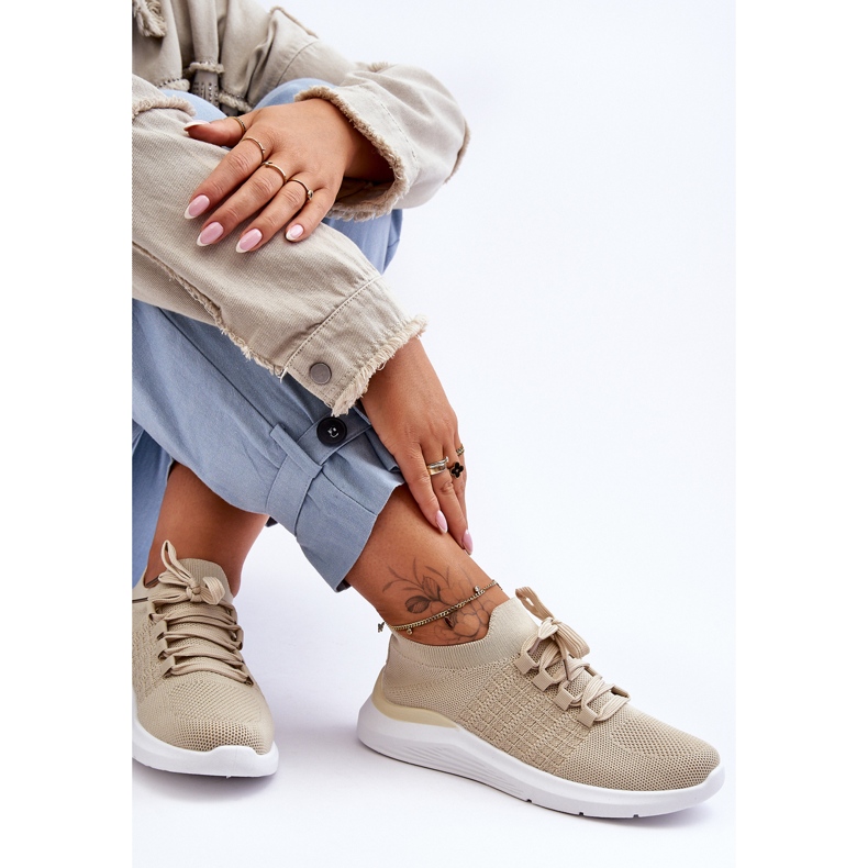 PG1 Klasszikus női sportcipő bézs Nickilla 1