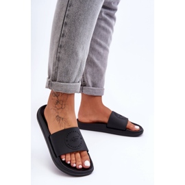 Női sportpapucs 4F 4FSS23FFLIF069-72S fekete 2