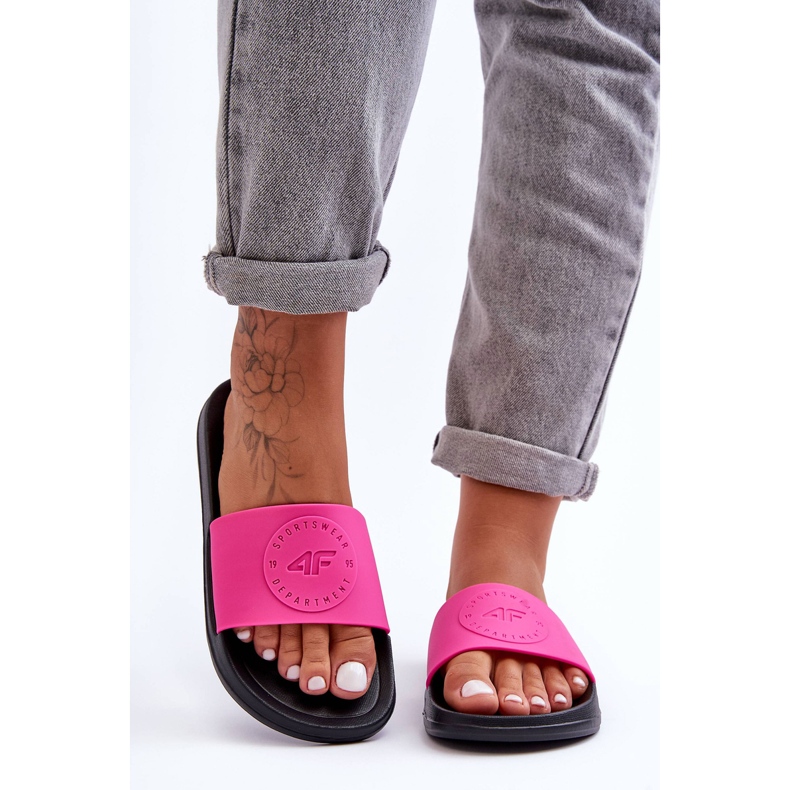 Női sportpapucs 4F 4FSS23FFLIF069-55S rózsaszín-fekete 2