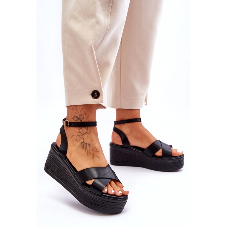 Kényelmes női ékszandál, fekete Laurie 1 Kényelmes női ékszandál, fekete Laurie 1