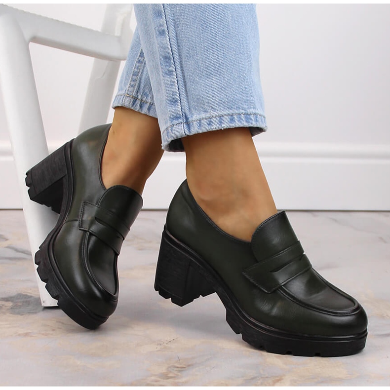 Női cipő a poszton zöld Potocki 12154 1