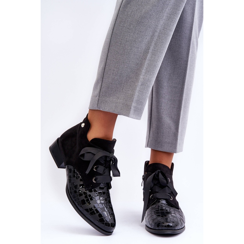 PD1 Női lapos sarkú, fűzős fekete Meroni 2