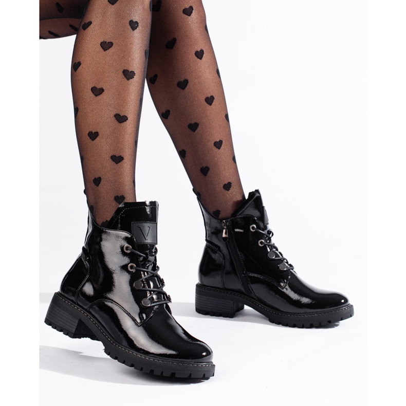 Vinceza női fekete lakkozott csizma 1