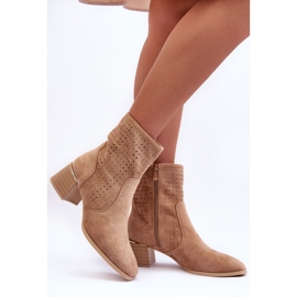 PG1 Velúr áttört magassarkú csizma Sötét bézs gyöngy 2