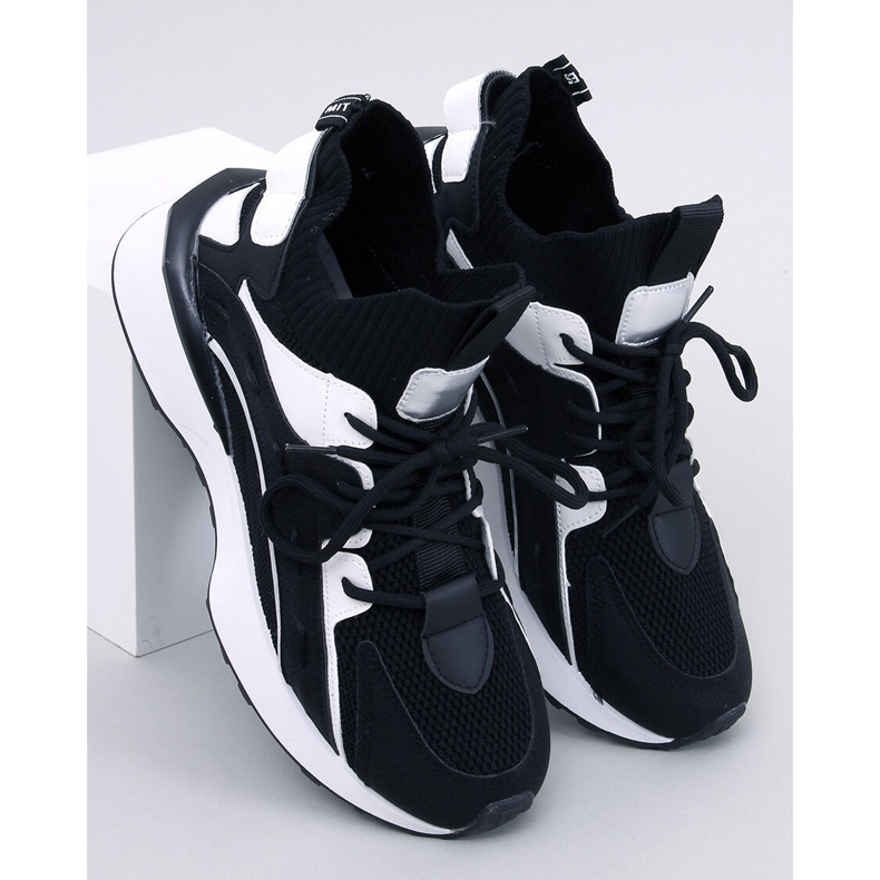 Boyce fekete zoknis tornacipő 1