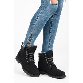 Queentina Black Trappers fekete 2