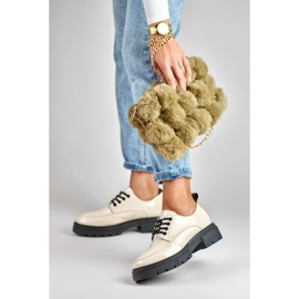 La.Fi Bézs színű lakkozott fűzős cipő 2