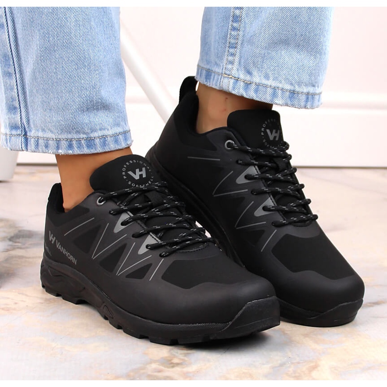 Potocki Fekete Vanhorn softshell sport trekking cipő 1