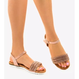 Rózsaszín lapos szandál HT-69-el díszítve 2