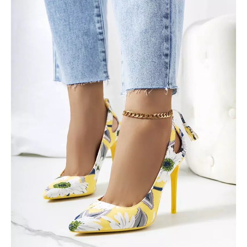 Sárga magassarkú, virágos Jalisa mintával sokszínű 1