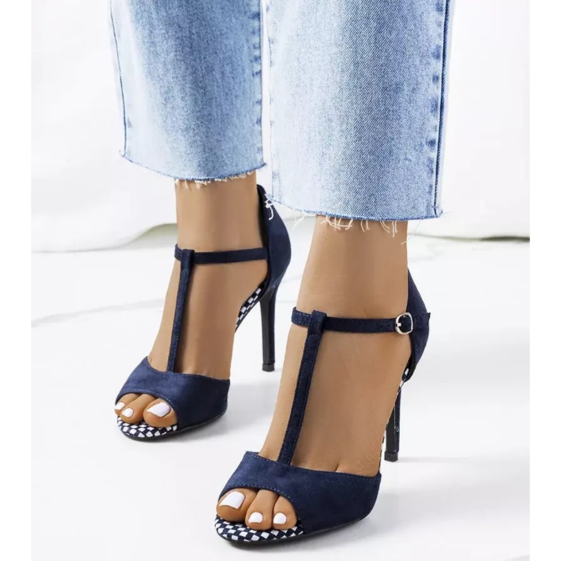 Inna Sötétkék szandál Munger sarkon 1