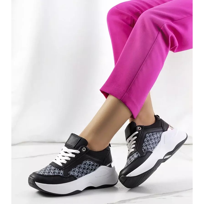 Fekete Milan sportcipő 2