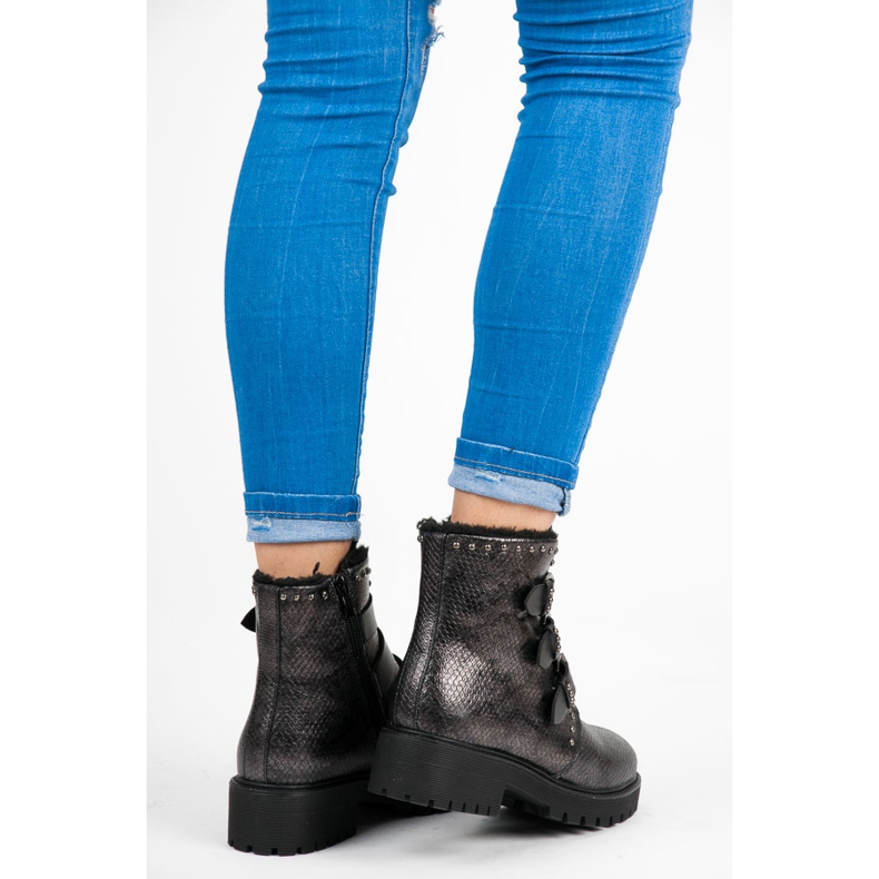 Betler Kapcsos munkások szürke 1