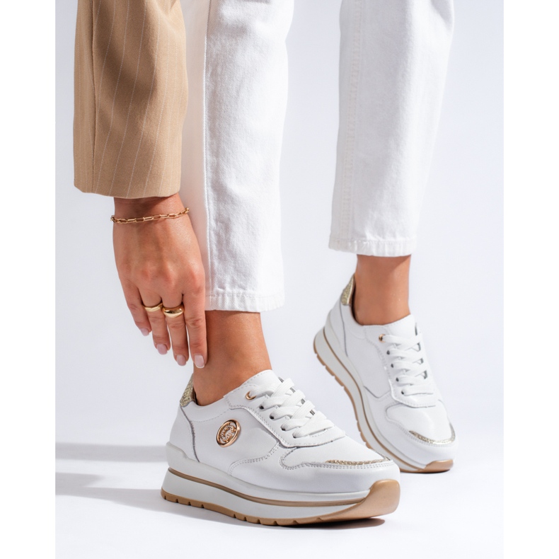 Bőr fehér platform edzőcipő a Shelovet cégtől 1