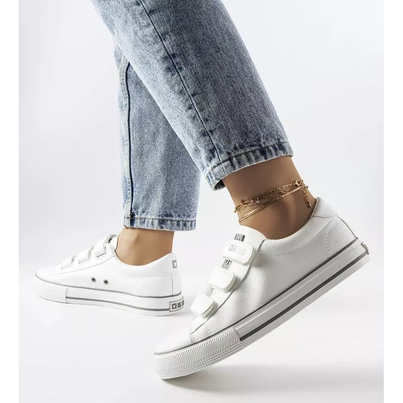 Fehér tornacipő tépőzárral Big Star LL274A205 2