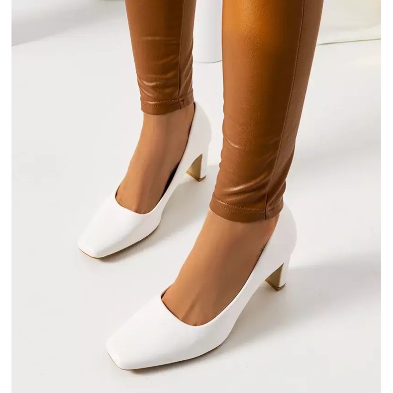 Női fehér Graves pumpák ekru 2