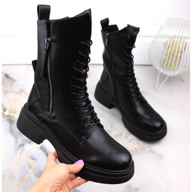 Női fekete tiszti csizma D&amp;A S.Barski Premium Collection MR870-23 1