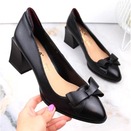 Női magas sarkú cipő fekete masnival D&amp;A S.Barski Premium Collection MR870-48 1