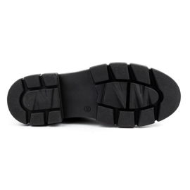 ARS Női bőrcipő vastag talpon virágokkal 1163 fekete 2