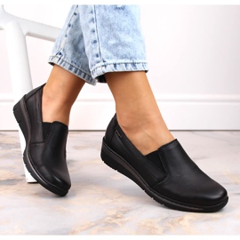 Bőr női cipő, bebújós fekete Helios 350 2