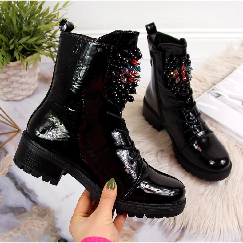 Gyöngyös női csizma, hőszigetelt, lakkfekete Jezzi RMR2071-15 2