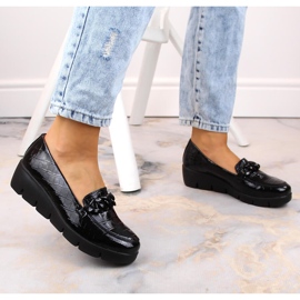 Bőr női cipő, lakkozott fekete Croco Filippo 1