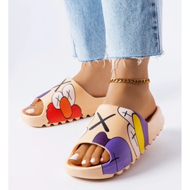 Sötétbézs papucsok Lindale mintával 1