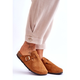 Velúr papucsok egy Camel Cork Platformon barna 3