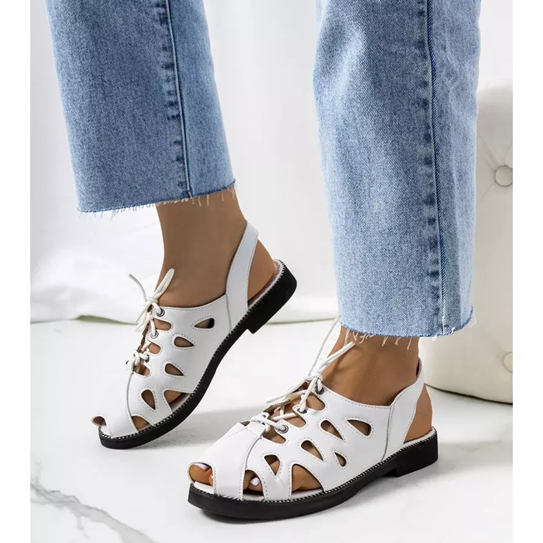 Vlis fehér kötött szandál 1