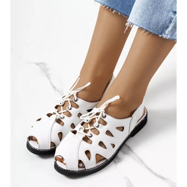 Vlis fehér kötött szandál 2