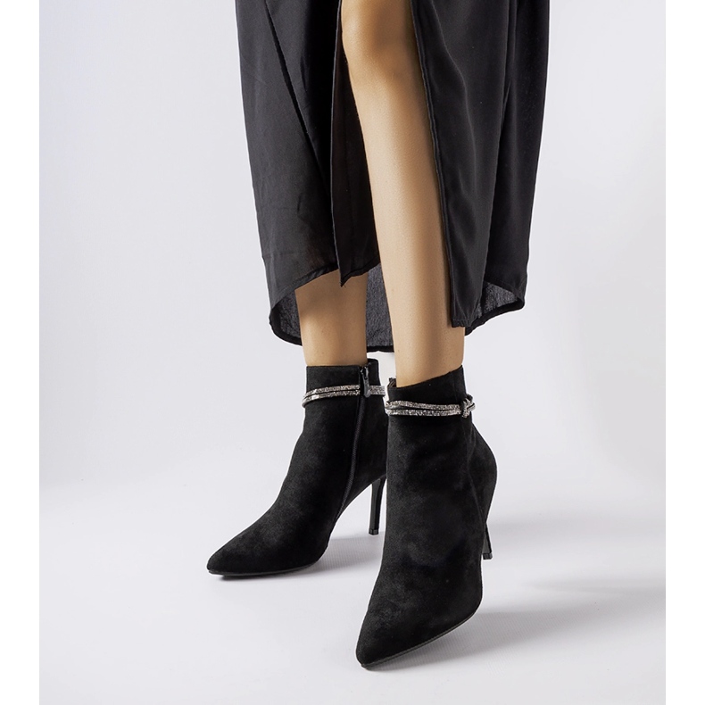 Fekete hőszigetelt csizma magas sarkú Vinceza-tól 1