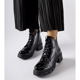 Vinceza fekete szigetelt lakkozott bokacsizma 1