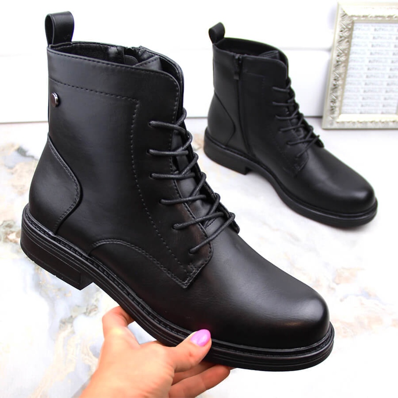 Klasszikus női szigetelt fekete csizma a Sergio Leone BT590-től 1