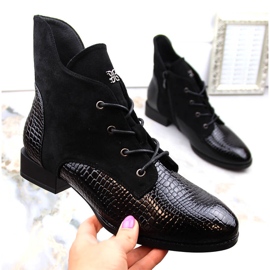 Fekete, hőszigetelt női lapos sarkú csizma Vinceza 16439 1 Fekete, hőszigetelt női lapos sarkú csizma Vinceza 16439 1